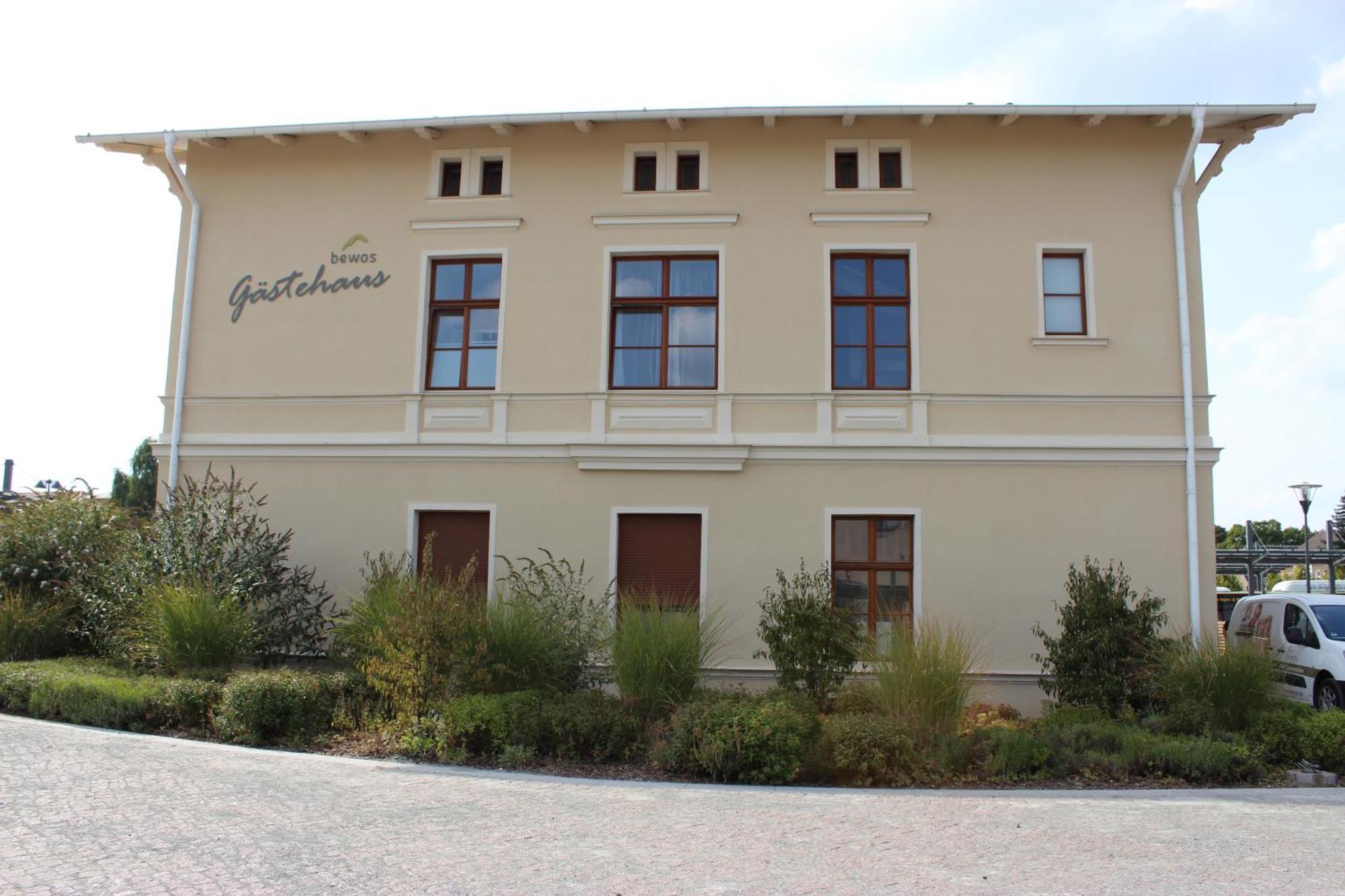 Bewos Gaestehaus Oschersleben Exteriör bild
